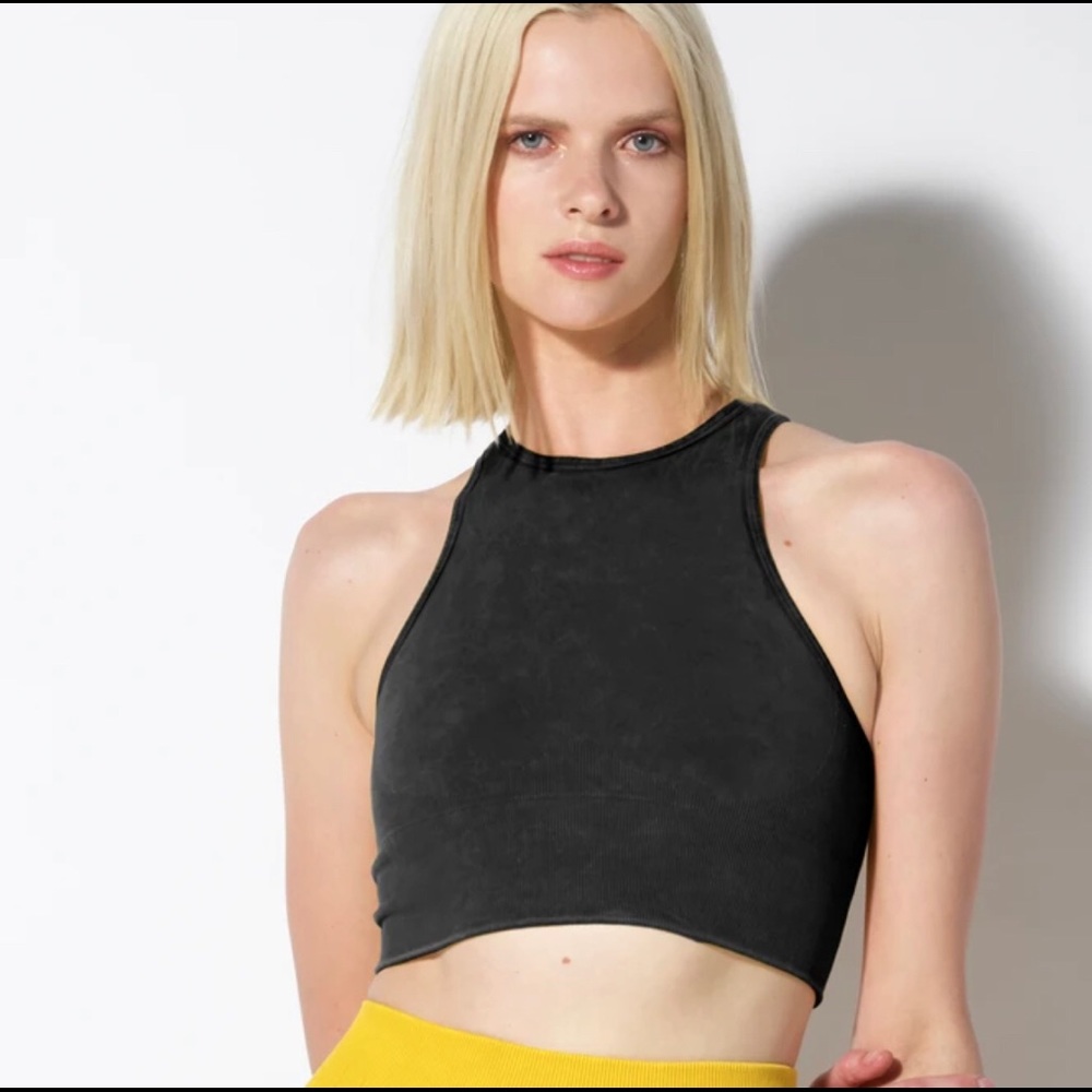 Avocado Gaia crop top